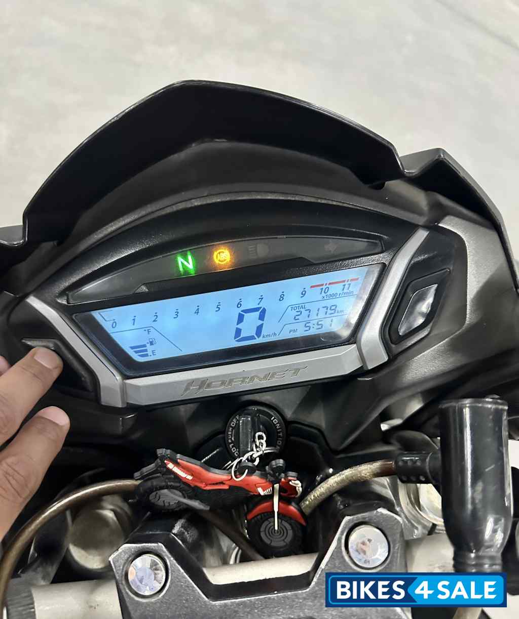 Honda CB Hornet 160R ABS