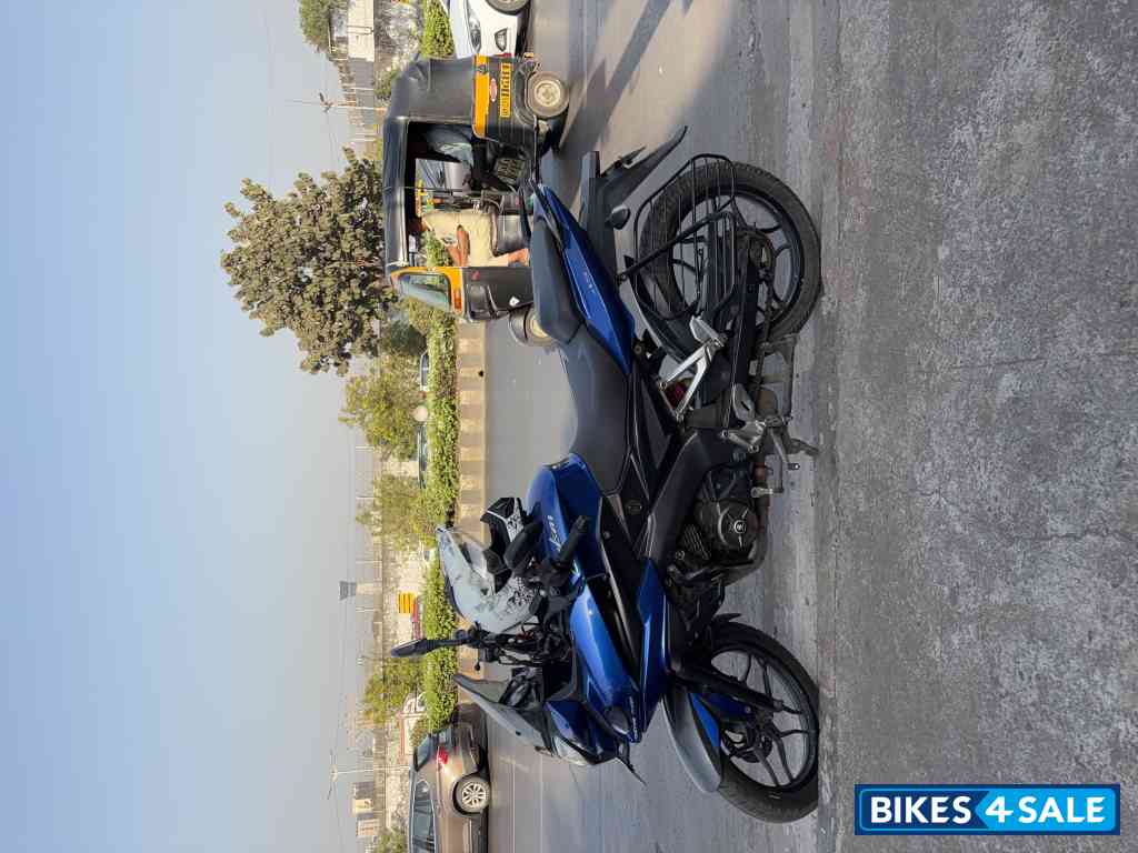 Blue Bajaj Pulsar AS 150