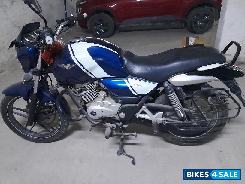 Blue Bajaj V15