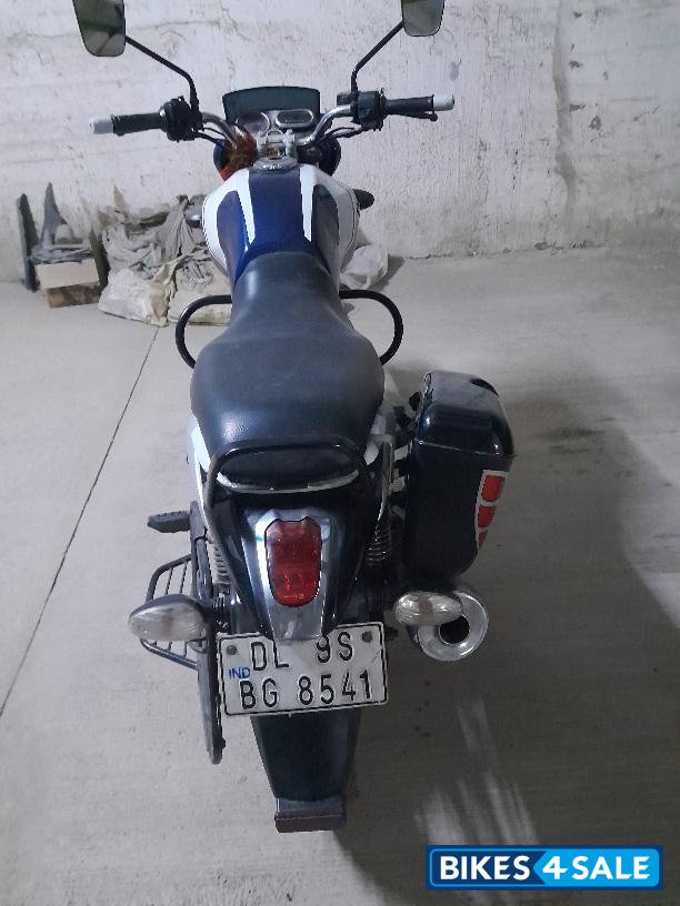 Blue Bajaj V15 Blue Bajaj V15