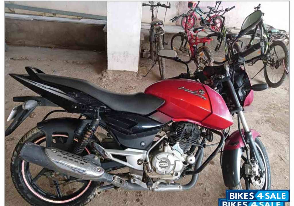 Red Bajaj Pulsar 150 DTSi