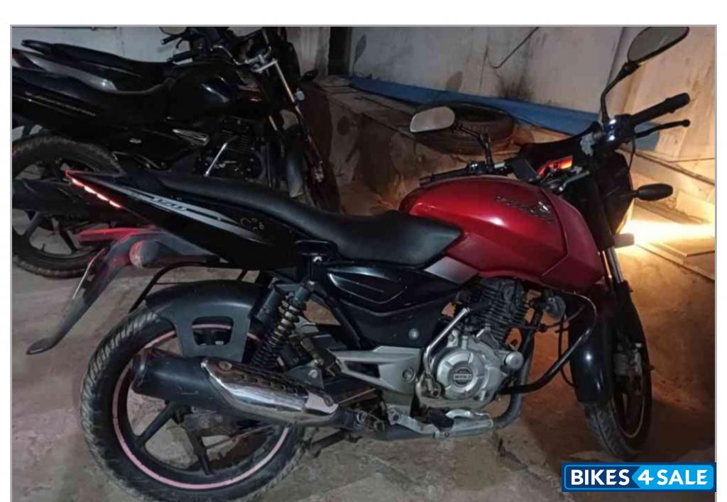 Red Bajaj Pulsar 150 DTSi