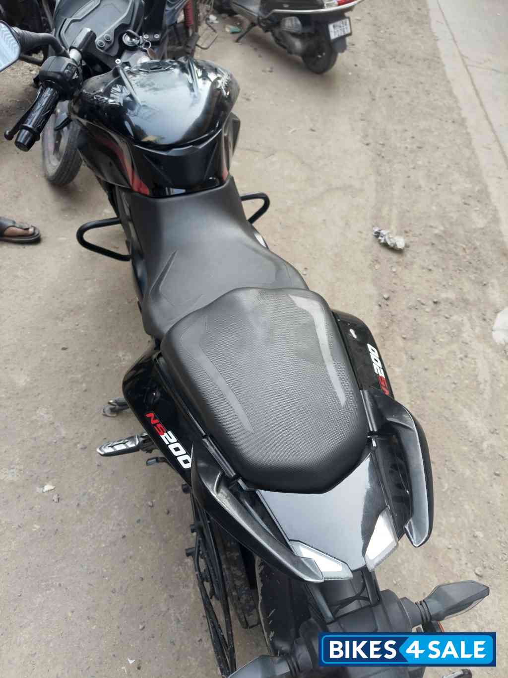 Bajaj Pulsar RS 200 BS6 Bajaj Pulsar RS 200 BS6