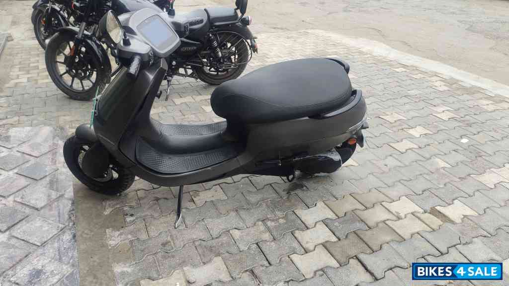 Ola S1 Pro Ola S1 Pro