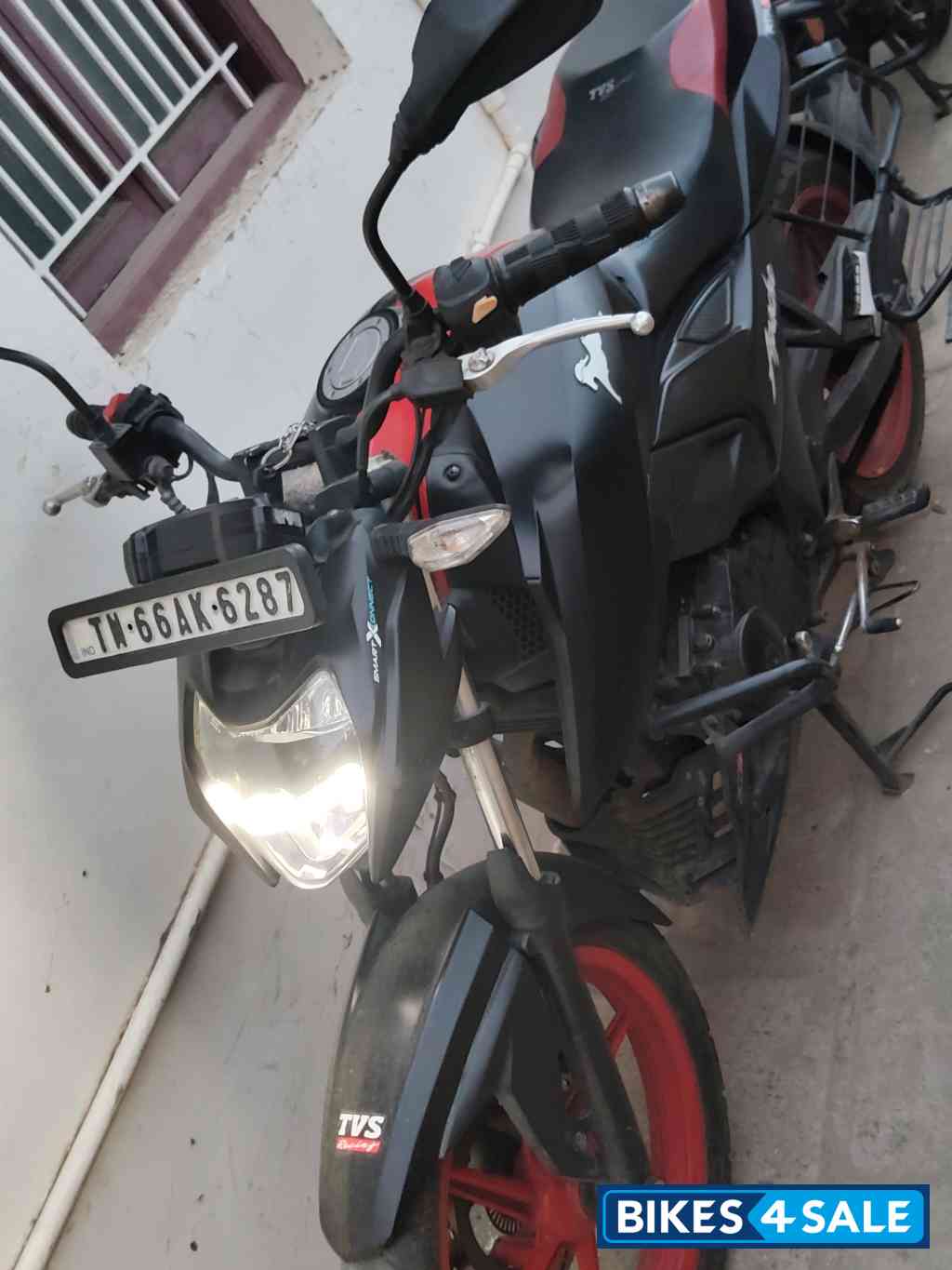 TVS Apache RTR 160 TVS Apache RTR 160
