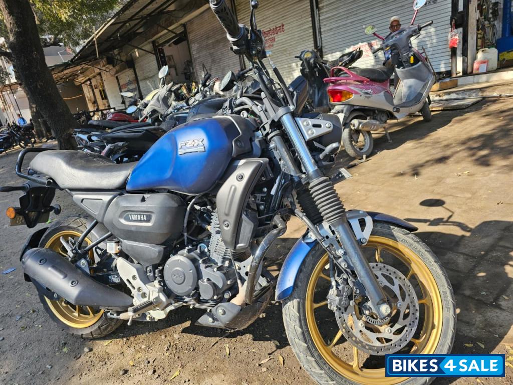 Royal Blue Yamaha FZ-X