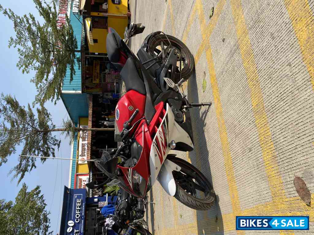 Red White Black Yamaha YZF R15 V2