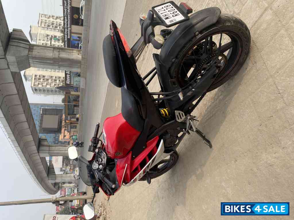 Red White Black Yamaha YZF R15 V2