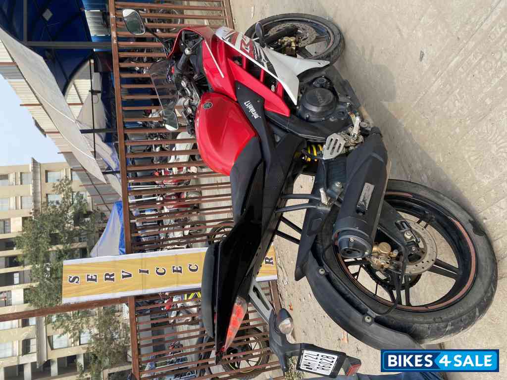 Red White Black Yamaha YZF R15 V2