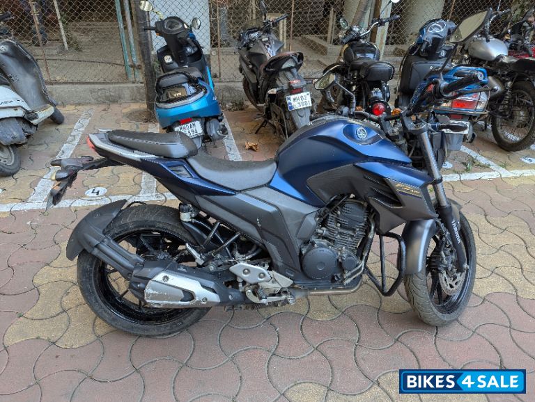 Matte Blue Yamaha FZ25