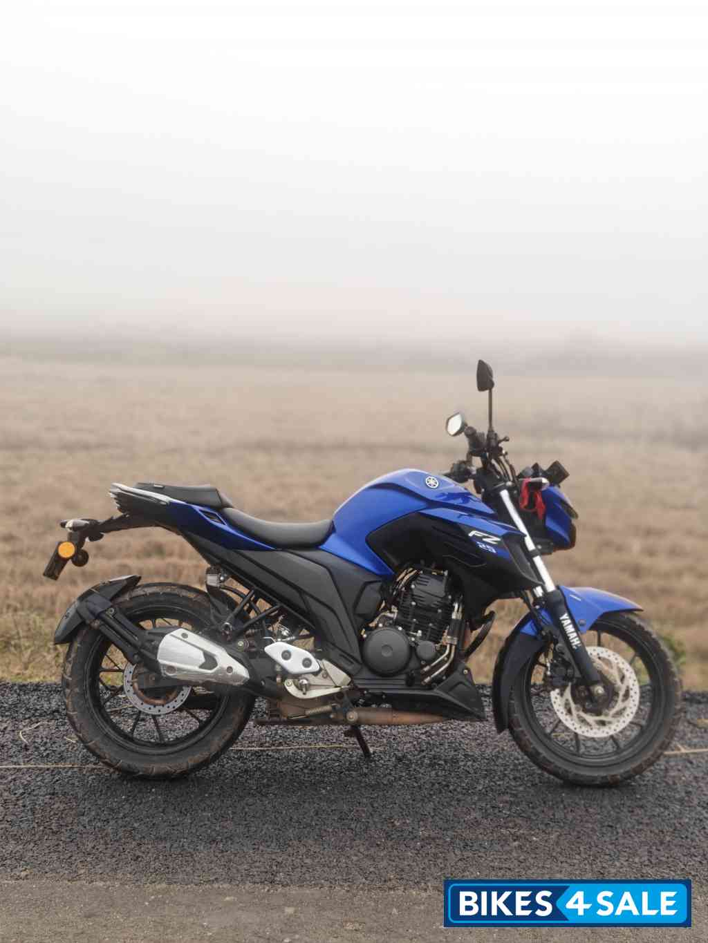 Blue Yamaha FZS 25 BS6
