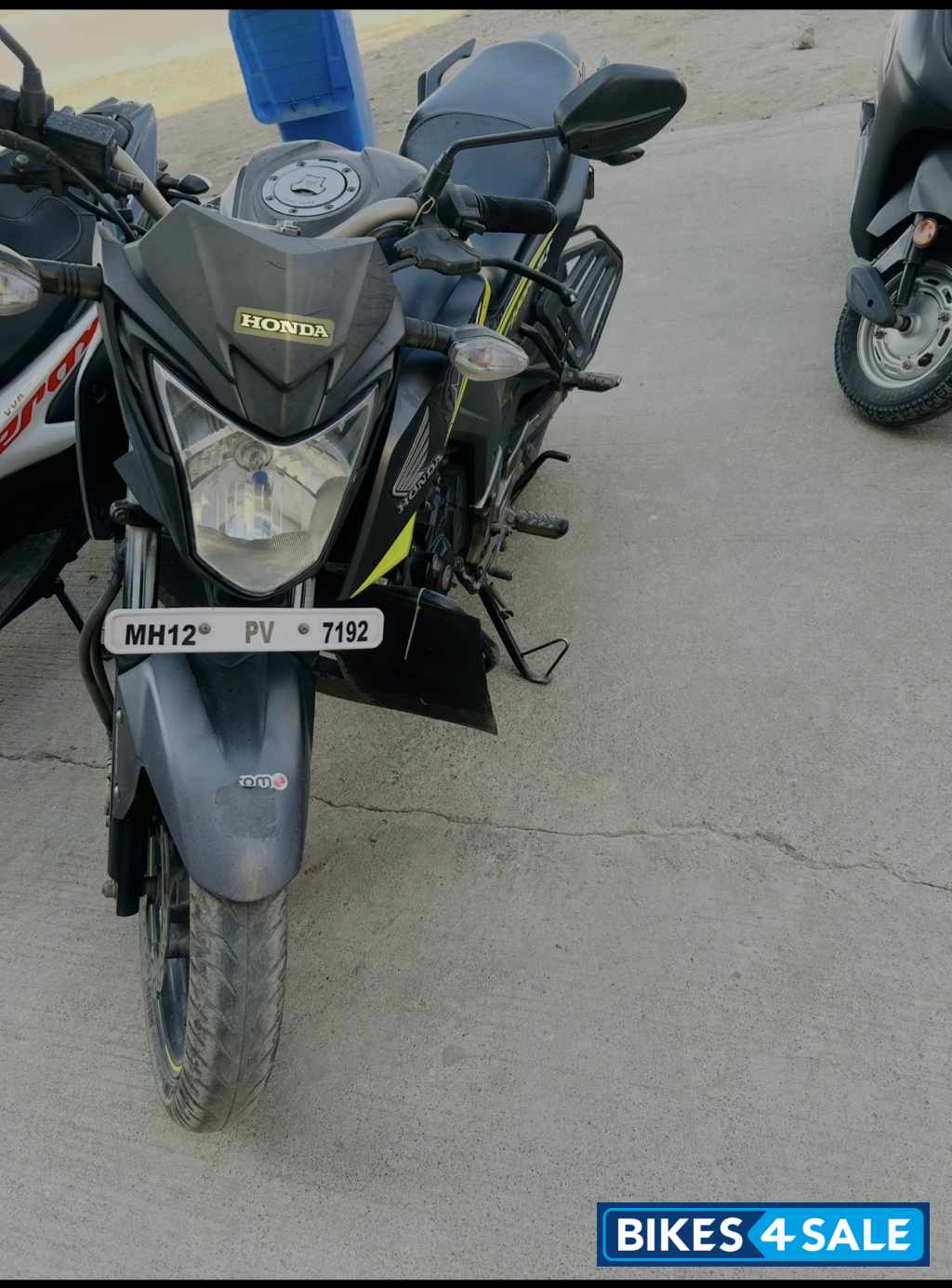 Honda CB Hornet 160R