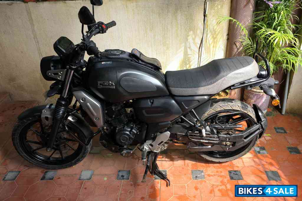 Metallic Black Yamaha FZ-X