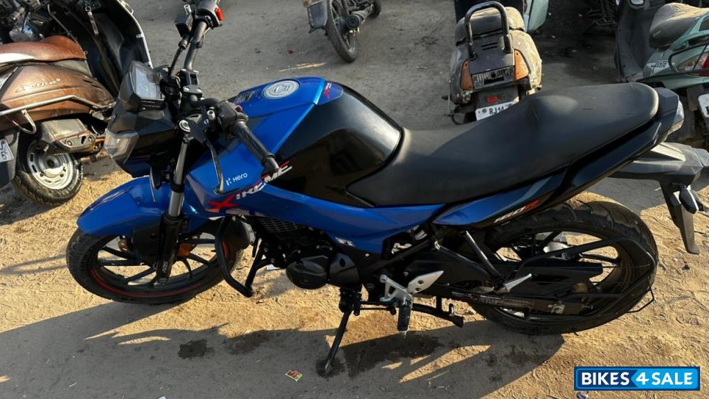 Blue Hero Xtreme 160R Stealth Edition