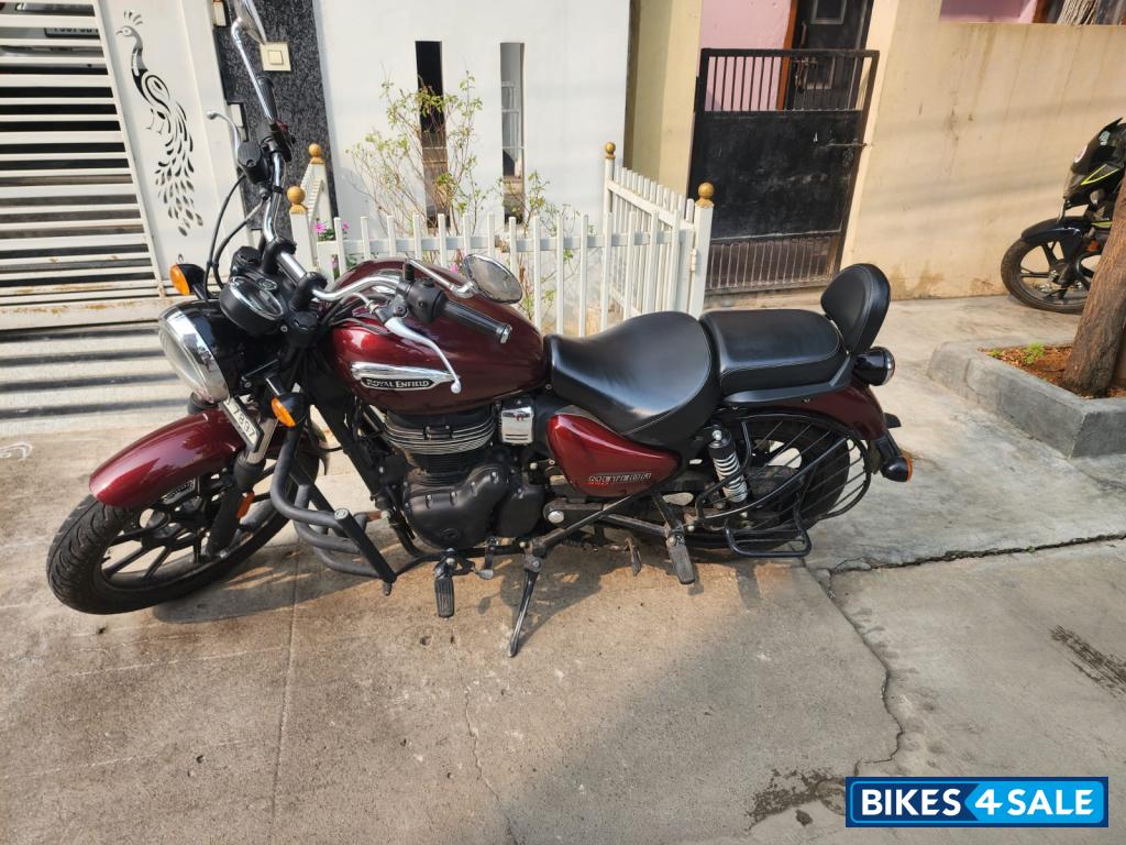 Stellar Red Royal Enfield Meteor 350 Stellar