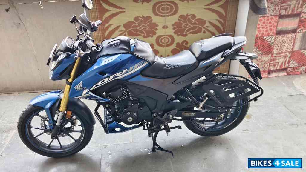 Honda Hornet 2.0