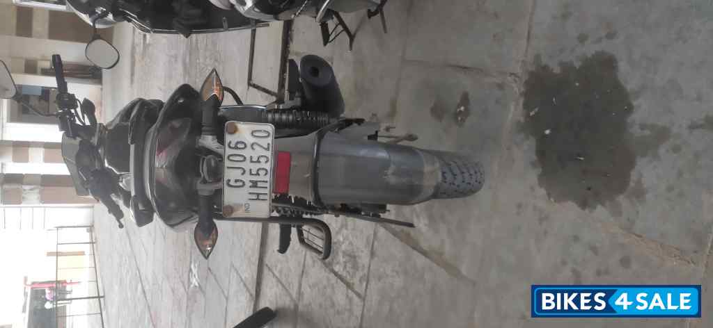 Black Bajaj Pulsar 135LS Black Bajaj Pulsar 135LS