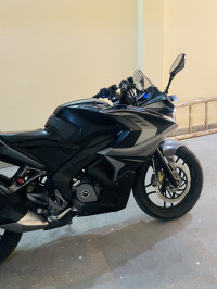 Black Bajaj Pulsar RS 200 ABS