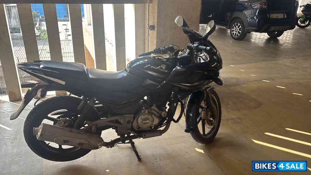 Bajaj Pulsar 220 DTSi