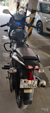 Black Bajaj Pulsar 220F