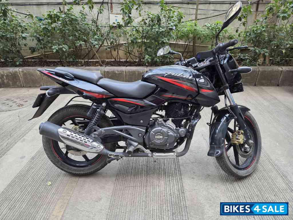 Red Bajaj Pulsar 180 DTSi
