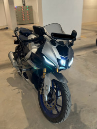 Silver Blue Yamaha R15M