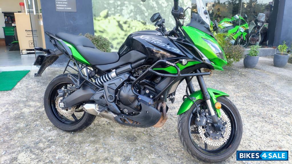 Green Black Kawasaki Versys 650 BS6 2021