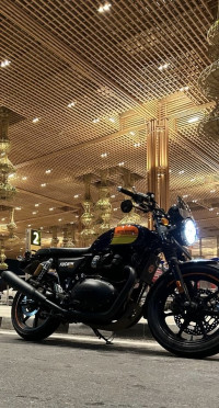 Royal Enfield 2023 Interceptor 650