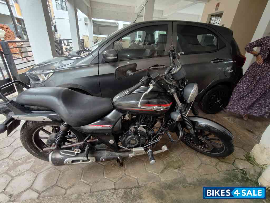 Bajaj Avenger Street 220