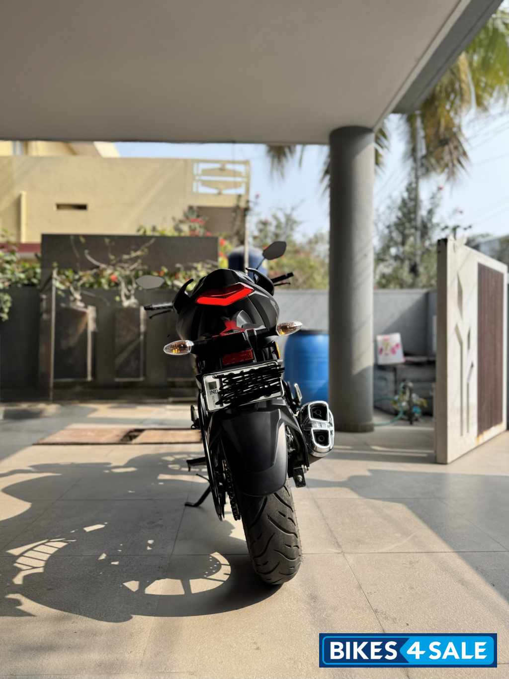 Black Suzuki Gixxer 250