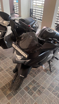 Matte Black Suzuki Gixxer SF 250