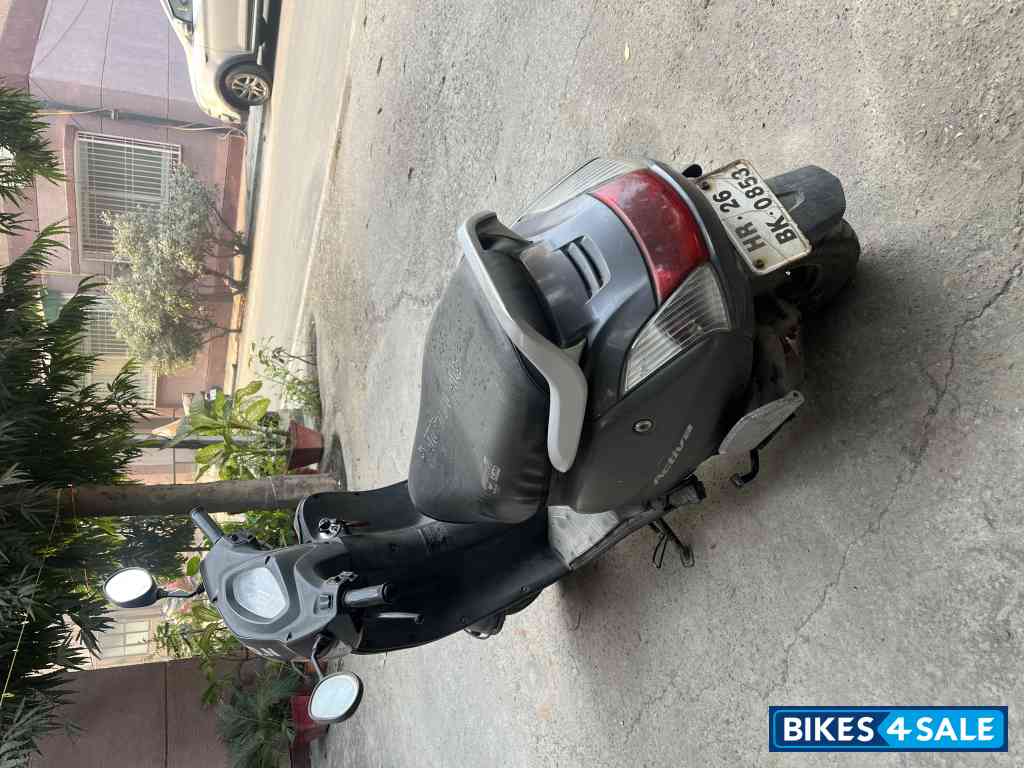 Mitalic Grey Honda Activa