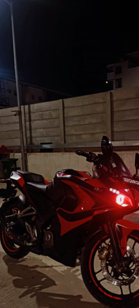 Bajaj Pulsar RS 200 2015 Model