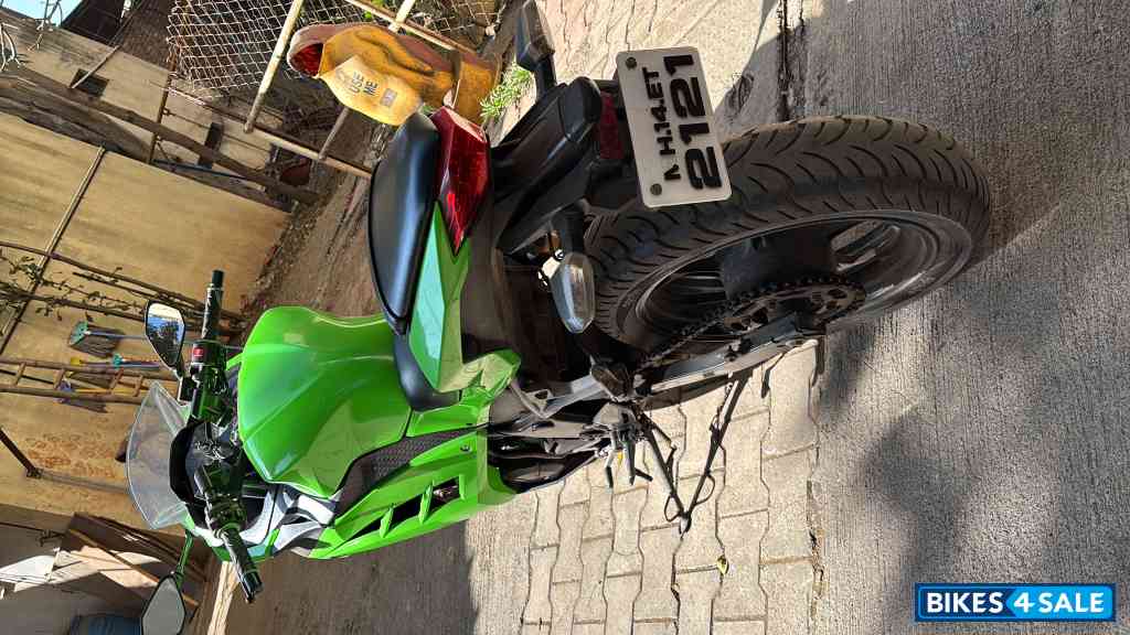 Green Kawasaki Ninja 300R
