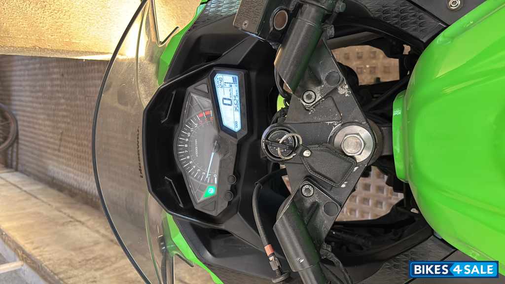 Green Kawasaki Ninja 300R