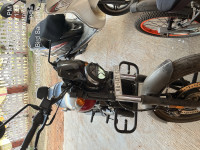 Yezdi Roadster Dual Tone 2023 Model