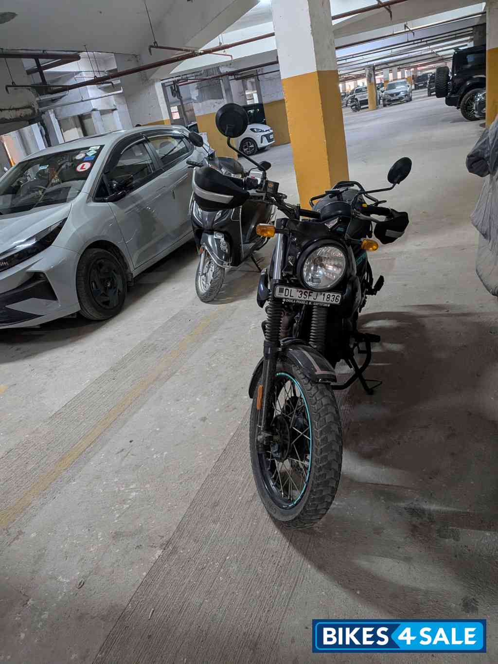 Royal Enfield Scram 411 Royal Enfield Scram 411