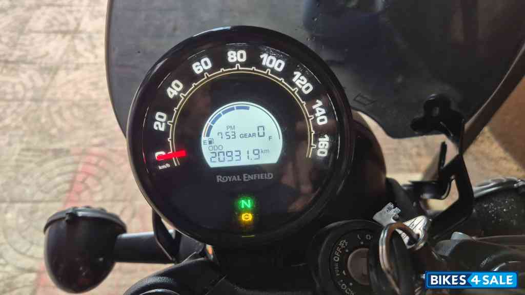 Rebel Red Royal Enfield Hunter 350 Metro