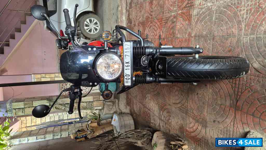 Rebel Red Royal Enfield Hunter 350 Metro