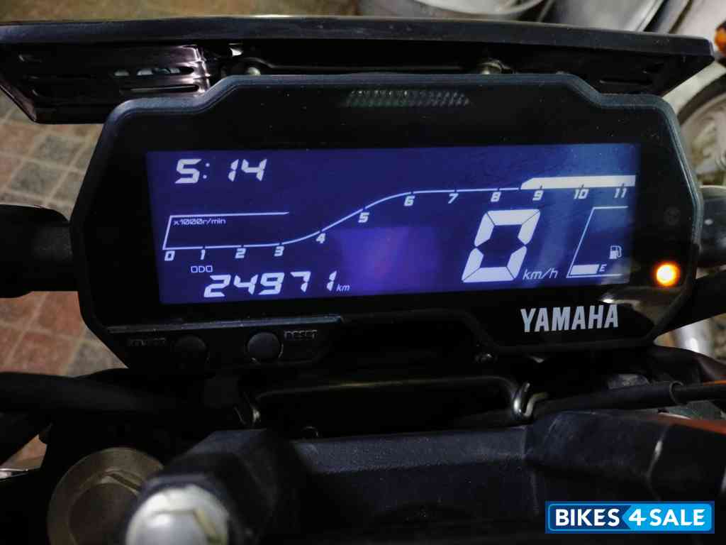 Majesty Red Yamaha FZ-S FI Ver 4.0 DLX