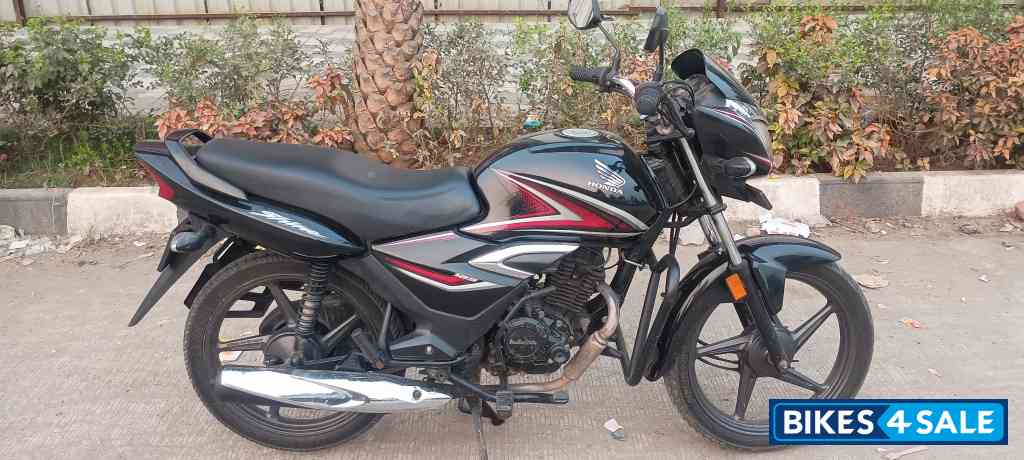 Black Honda Shine 125 Drum