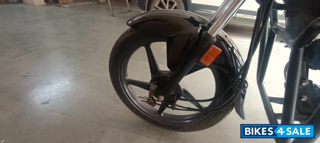 Black Honda Shine 125 Drum