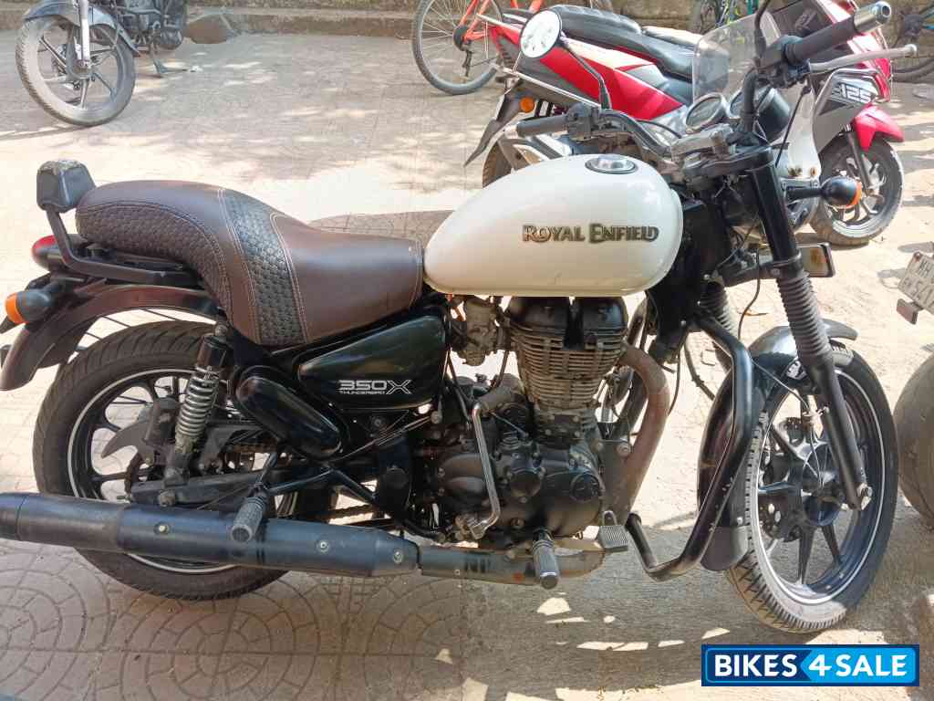 White Royal Enfield Thunderbird X 350