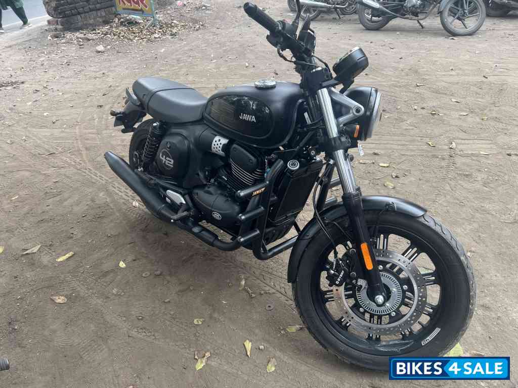 Matt Black Jawa 42 FJ