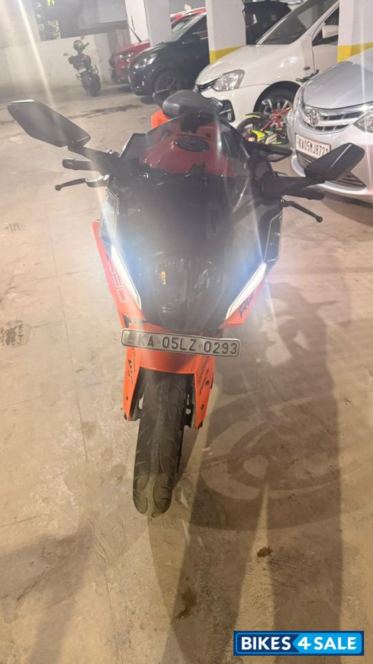Orange KTM RC 390 GP Orange KTM RC 390 GP