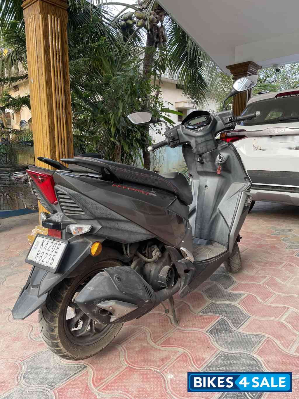 Metallic Grey TVS NTORQ 125