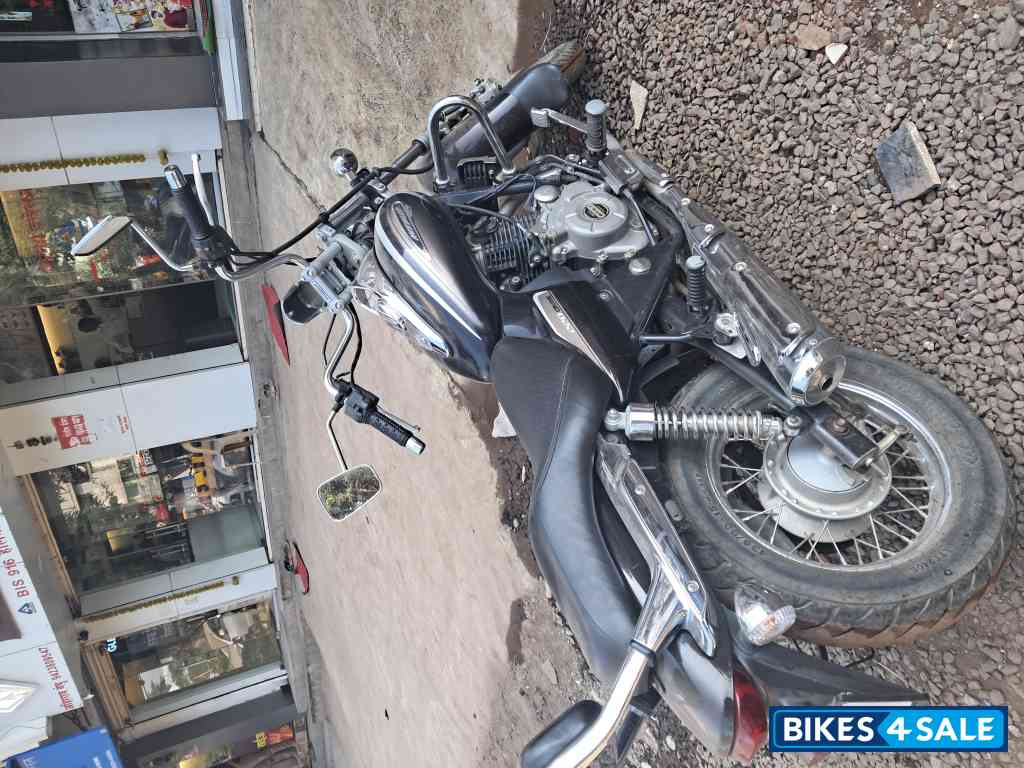 Bajaj Avenger Cruise 220