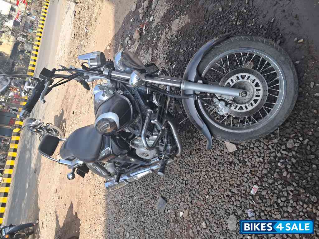 Bajaj Avenger Cruise 220