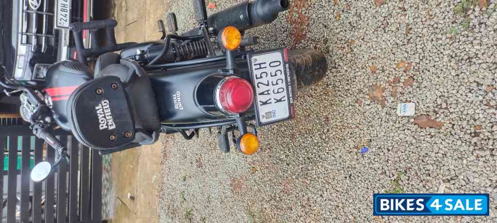 Stealth Black Royal Enfield Classic 350