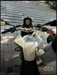 White KTM Duke 200